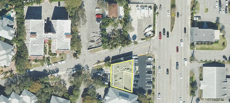 512 St Lucie Cres