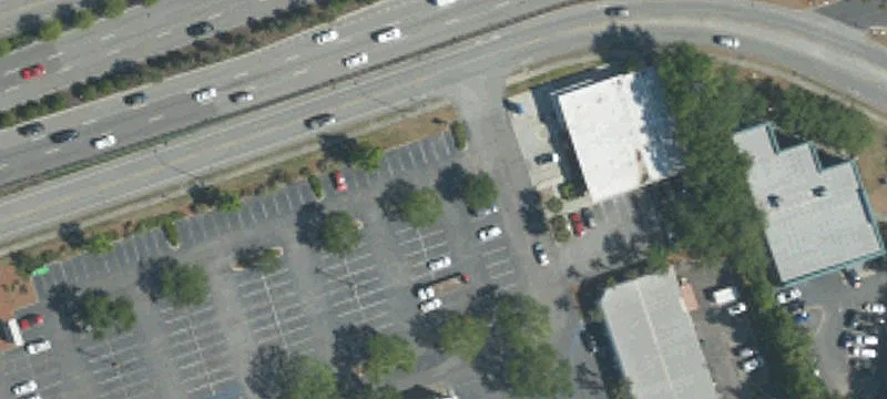 627 Johnnie Dodds Blvd