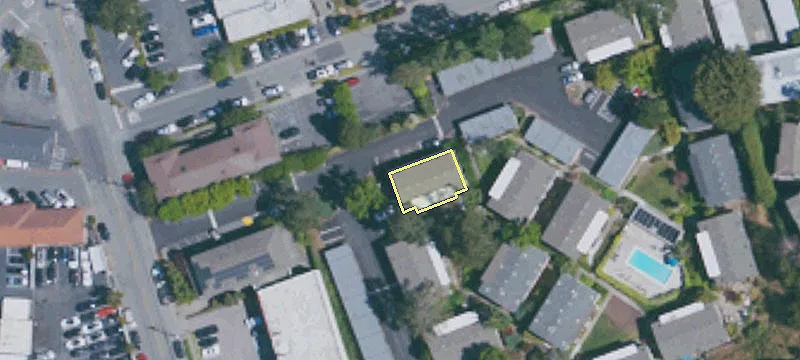 6 Knoll Ln