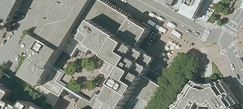 1 Bennett St