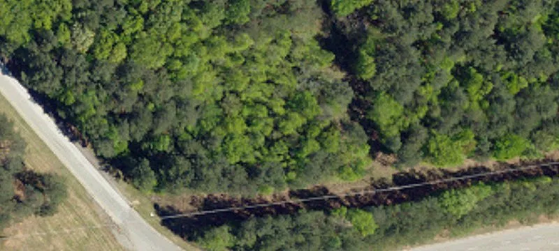 34 11.82 Acres - Hwy