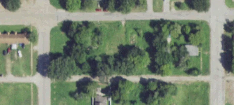 423 2Nd Ave
