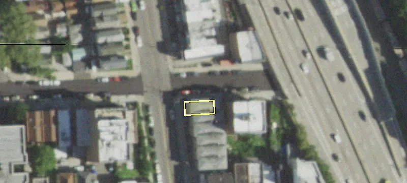 37-31 58 St