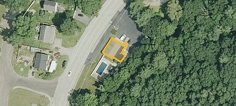 139 Riverside Dr Thompson Ct