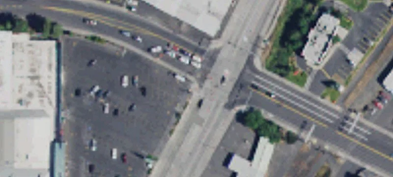 Grand Ave