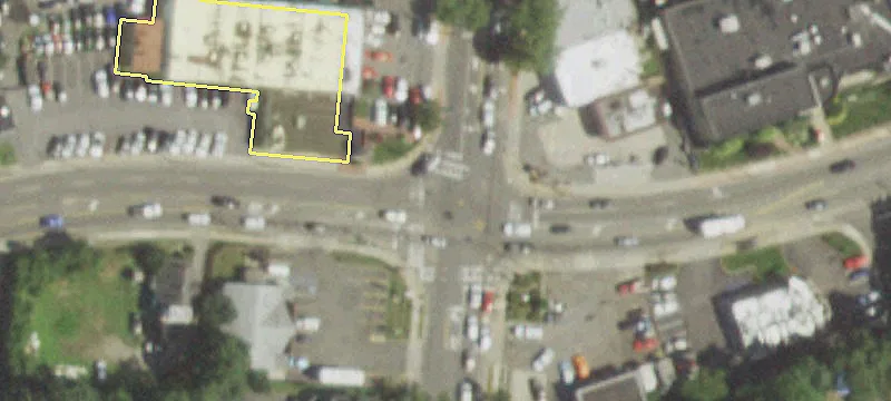 Un Blvd & Higbie Ln