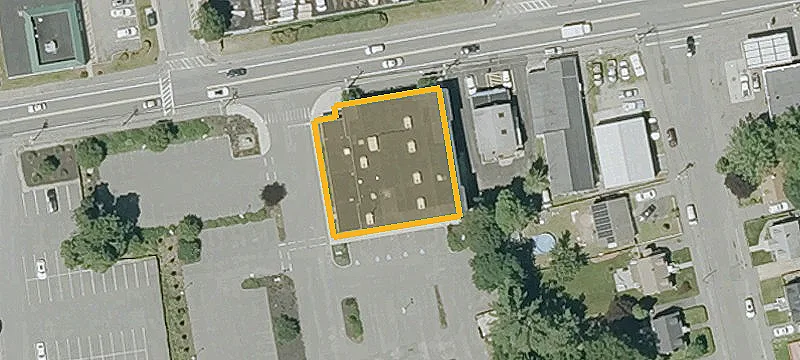 661 Centre St