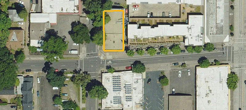 281 8Th Ave