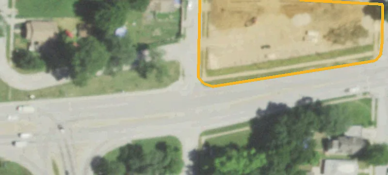455 Donnelly Ave