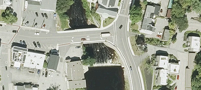 4 Main St