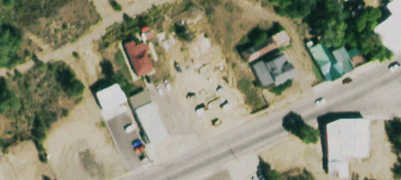911 Main St