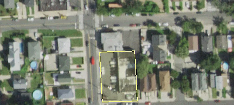 923 Manor Rd