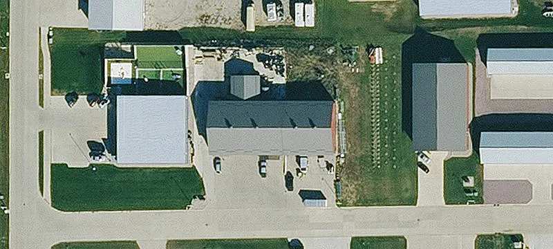 611 15 St