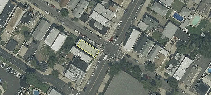 563 Avenue A