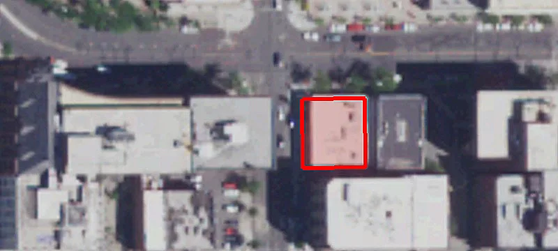 905 Riverside Ave
