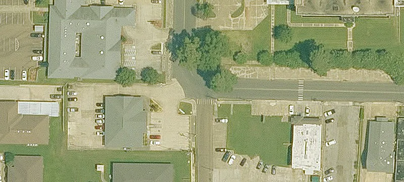 301 Thompson Ave