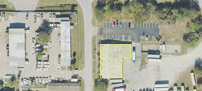 15 Hangar Rd