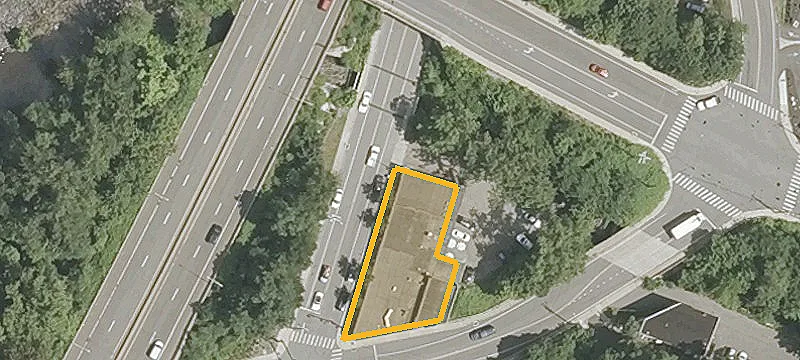 425 Main St