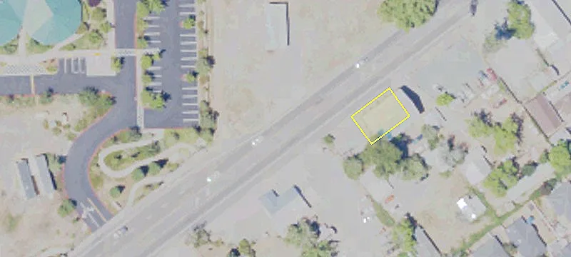 1450 Main St