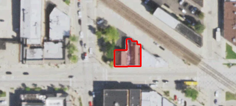 112 Main St