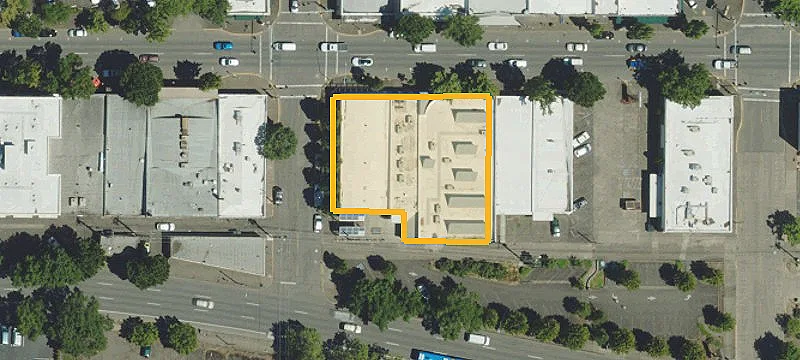 555 Main St