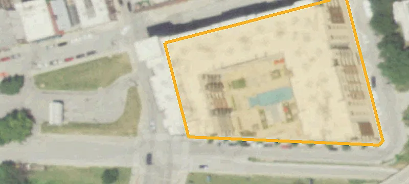 547 Grand Blvd