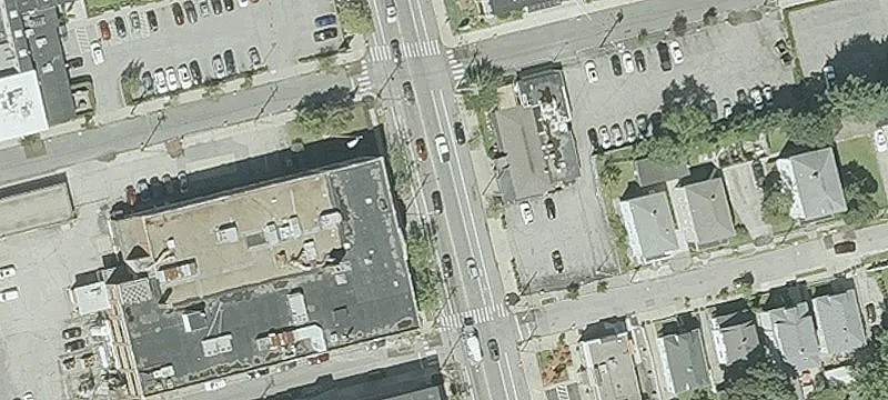735 Allens Ave