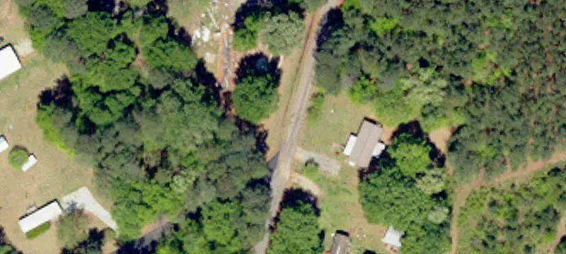 10e Edgewater Dr