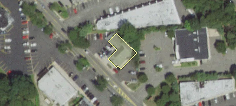 955 Main St