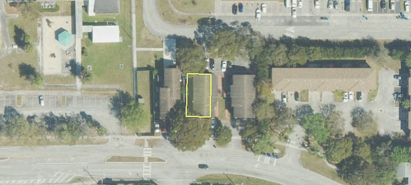 7490 10Th Ct