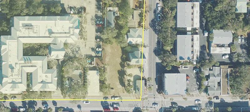 102 Pine St
