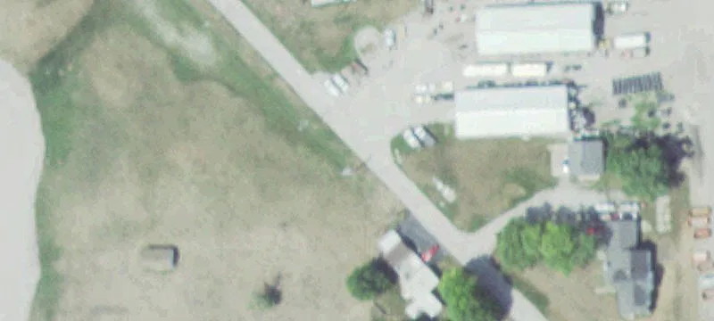 1740 Old Highway 8