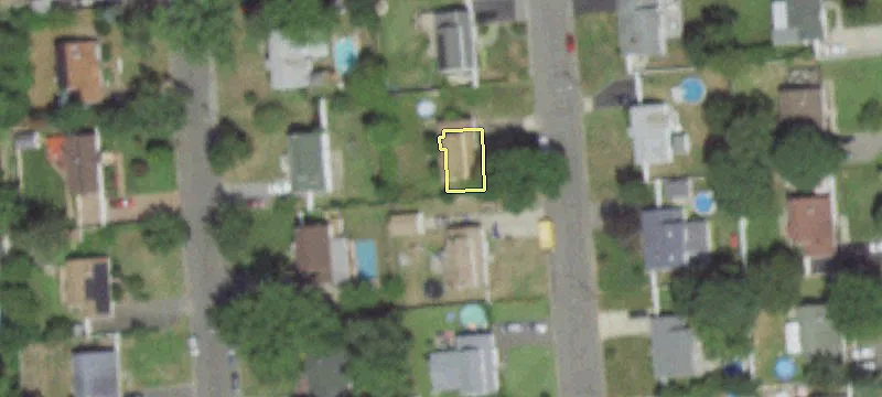 643 Old Medford Ave