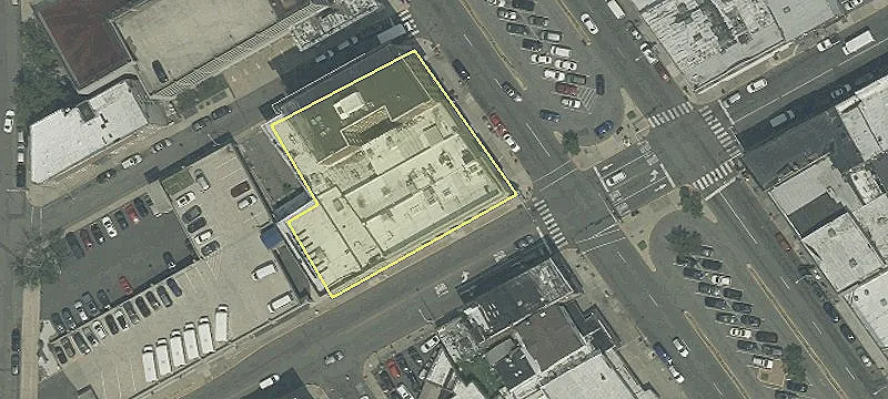 615 Main Ave