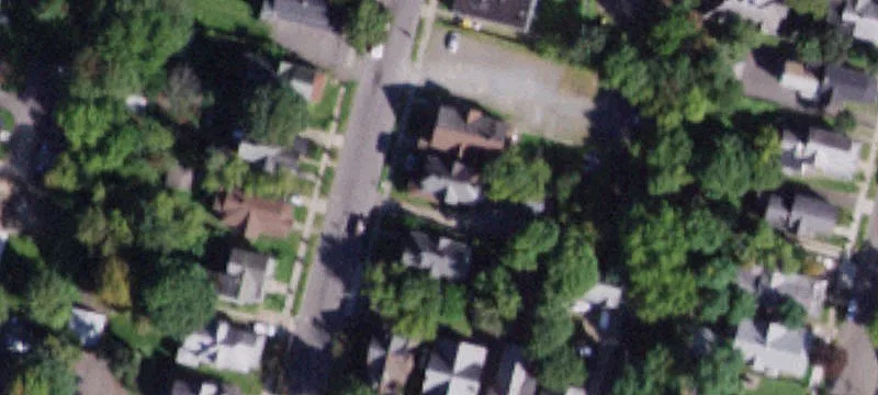 22 Edwards St