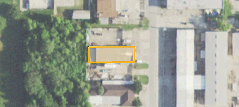 301 Dennis Ave