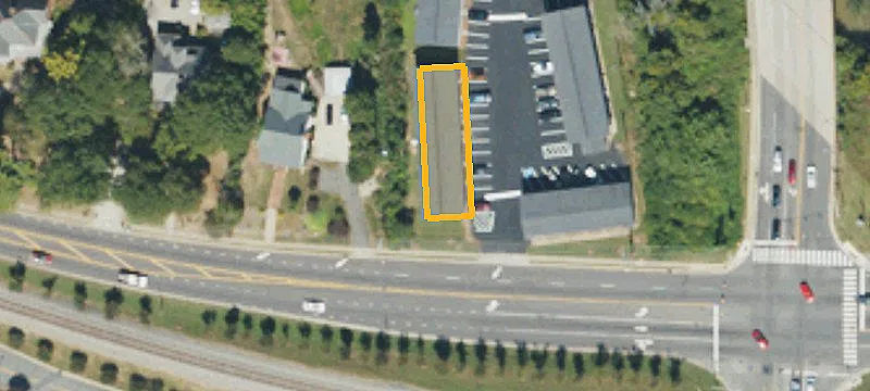 300 Charlotte Ave