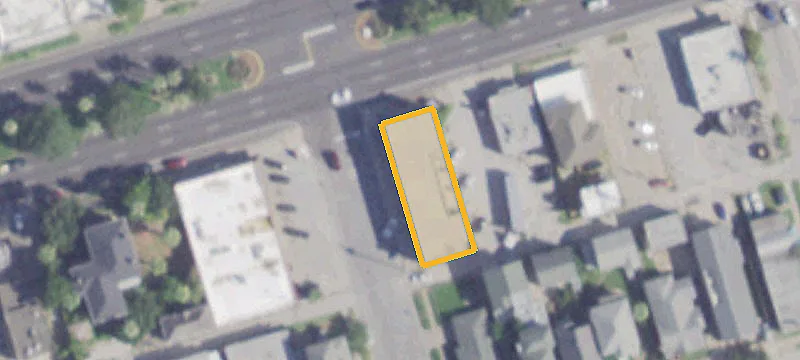 2127 Broadway Ave