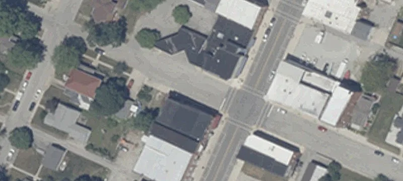 5815 13 Mile Rd