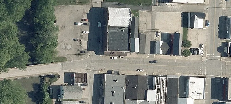 180 Front St