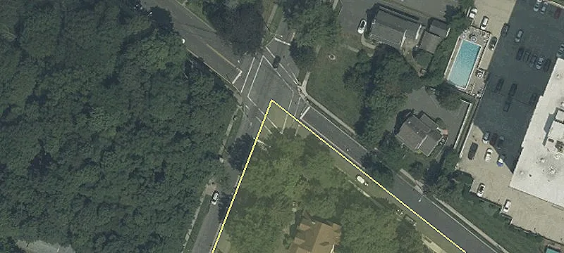 110 Summit Ave