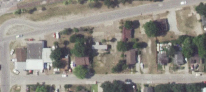 1008 Front St