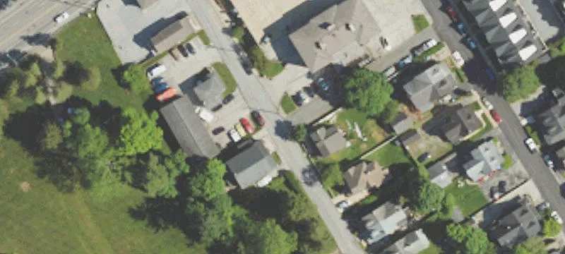800 Lancaster Ave