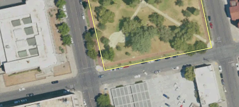 Mariposa Rd