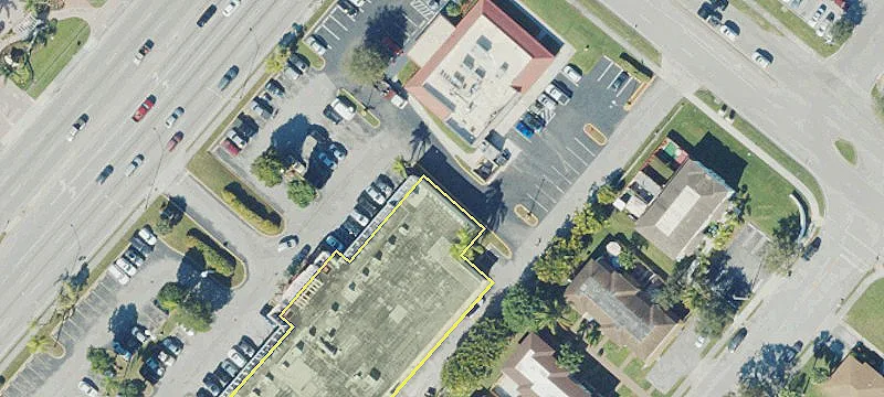 19325 Dixie Hwy