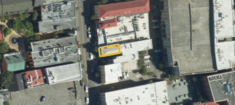 184 Bay St
