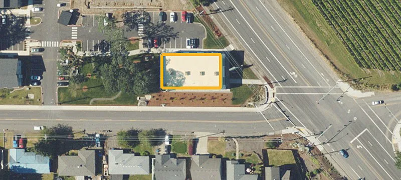 1221 River Bend Rd