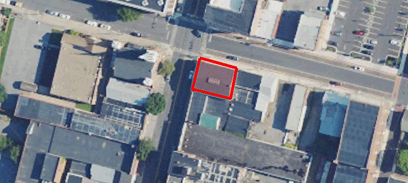 153 Queen St