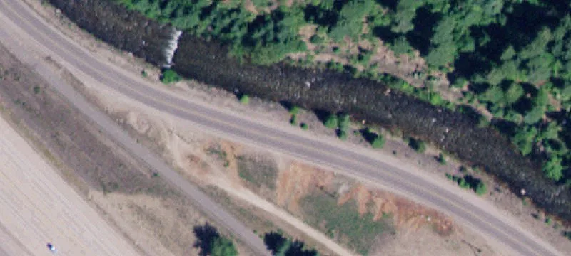 Frontage Rd
