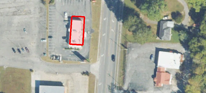 1104 Main St